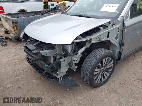 2020 Mitsubishi Outlander ES z VIN JA4AZ3A32LZ026792, wystawiony jako IAAI lot #41907596 z przebiegiem 145 638 mil mil oraz . Historia ofert i sprzedaży dostępna na DreamBid. Obrazek 6.