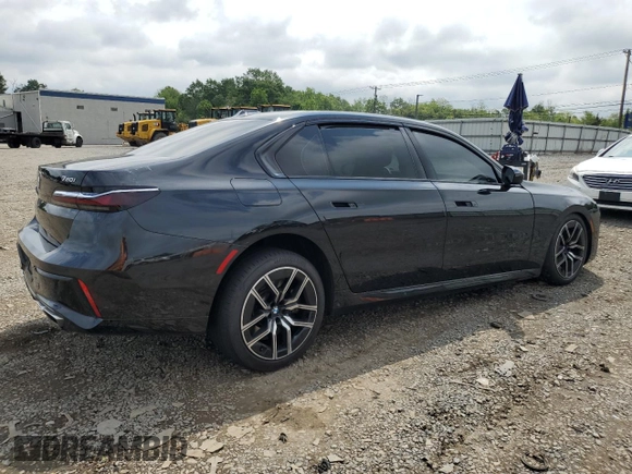 2024 BMW 7 Series 760i xDrive with VIN WBA33EJ05RCS20369, listed as a Copart auction lot 58822485 with 14,554 mi miles and Salvage title. Bid and sale history available at DreamBid. Image 3.