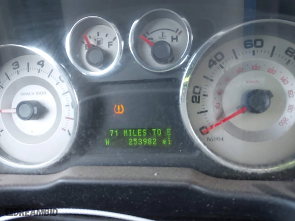 2009 Ford Edge SEL with VIN 2FMDK38C29BA65824, listed as a IAAI auction lot 41915656 with 253,982 mi miles. Bid and sale history available at carsss.com. Image 7.