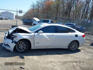 2018 Ford Fusion Energi SE with VIN 3FA6P0PU9JR105934, listed as a IAAI auction lot 41935227 with 149,863 mi miles. Bid and sale history available at carsss.com. Image 14.