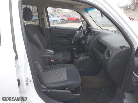 2014 Jeep Patriot Sport with VIN 1C4NJPBA4ED574876, listed as a IAAI auction lot 41885678 with 181,698 mi miles. Bid and sale history available at carsss.com. Image 5.