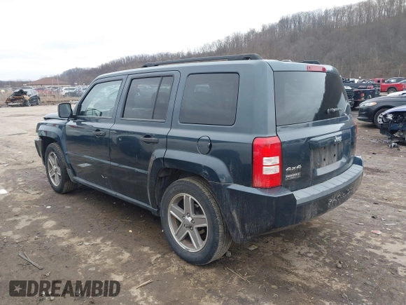 2008 Jeep Patriot Sport with VIN 1J8FF28W48D660679, listed as a IAAI auction lot 41496864 with 163,637 mi miles. Bid and sale history available at carsss.com. Image 3.