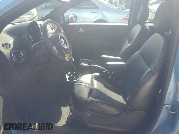 2017 FIAT 500e z VIN 3C3CFFGE8HT563364, wystawiony jako Copart lot #45574865 z przebiegiem 49 281 mil mil oraz Szkoda całkowita • Salvage title. Historia ofert i sprzedaży dostępna na DreamBid. Obrazek 7.
