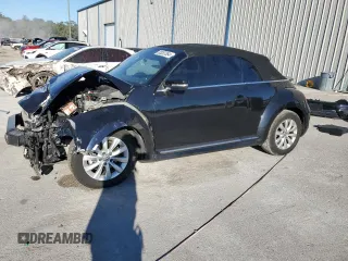 2018 Volkswagen Beetle S with VIN 3VW5DAATXJM515995, listed as a Copart auction lot 83207354 with Not Provided miles and Salvage Title. Bid and sale history available at DreamBid. Image 1.