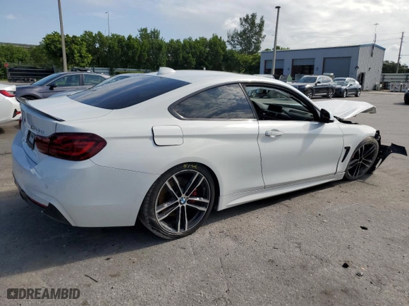 2020 BMW 4 Series 430i with VIN WBA4W3C03LFH55934, listed as a Copart auction lot 67247393 with 68,424 mi miles and Non Repairable. Bid and sale history available at carsss.com. Image 3.