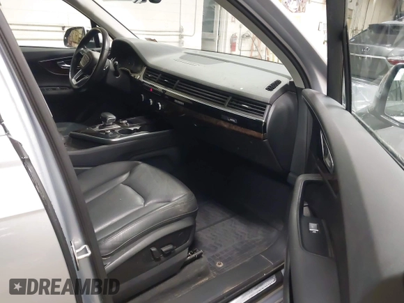 2017 Audi Q7 Premium Plus with VIN WA1LAAF79HD039429, listed as a IAAI auction lot 42194231 with 147,509 mi miles and . Bid and sale history available at DreamBid. Image 5.