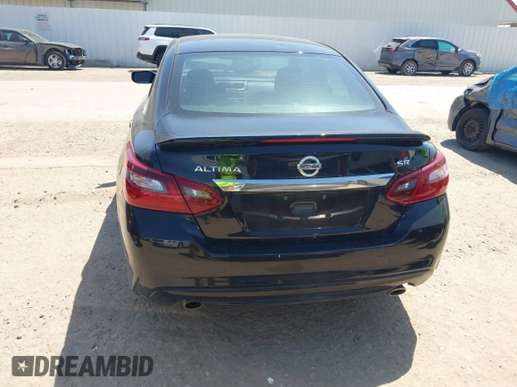 2017 Nissan Altima SR z VIN 1N4AL3AP7HC285742, wystawiony jako IAAI lot #41984935 z przebiegiem 92 855 mil mil oraz . Historia ofert i sprzedaży dostępna na DreamBid. Obrazek 16.