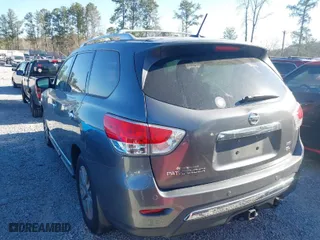 2015 Nissan Pathfinder Platinum with VIN 5N1AR2MM9FC619248, listed as a IAAI auction lot 41818038 with 128,071 mi miles. Bid and sale history available at carsss.com. Image 3.