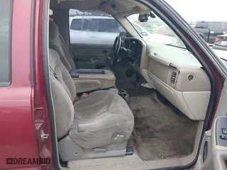2005 Chevrolet Tahoe Z71 with VIN 1GNEC13T95R155083, listed as a IAAI auction lot 41430239 with 333,463 mi miles. Bid and sale history available at carsss.com. Image 5.