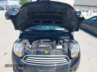 2012 MINI Countryman z VIN WMWZB3C50CWM29681, wystawiony jako IAAI lot #42408117 z przebiegiem 157 105 mil mil oraz . Historia ofert i sprzedaży dostępna na DreamBid. Obrazek 10.