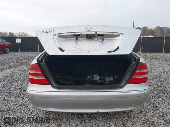 2002 Mercedes-Benz S-Class 4.3L with VIN WDBNG70J32A226516, listed as a IAAI auction lot 41783902 with 162,979 mi miles. Bid and sale history available at carsss.com. Image 6.