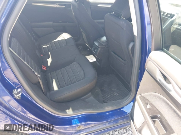 2016 Ford Fusion SE with VIN 3FA6P0H73GR313339, listed as a IAAI auction lot 42074467 with 121,156 mi miles. Bid and sale history available at carsss.com. Image 8.
