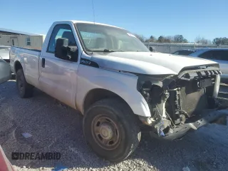 2014 Ford F-250 XL with VIN 1FTBF2A60EEA98432, listed as a Copart auction lot 88311635 with 320,415 mi miles and Salvage title. Bid and sale history available at DreamBid. Image 4.