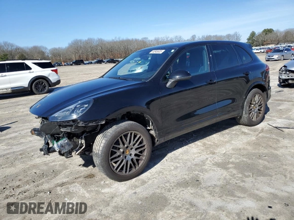 2017 Porsche Cayenne z VIN WP1AA2A25HKA81573, wystawiony jako Copart lot #44946605 z przebiegiem 119 146 mil mil oraz Szkoda całkowita • Salvage title. Historia ofert i sprzedaży dostępna na DreamBid. Obrazek 1.