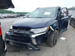 2020 Mitsubishi Outlander ES z VIN JA4AZ3A31LZ042840, wystawiony jako IAAI lot #42276774 z przebiegiem 88 513 mil mil oraz . Historia ofert i sprzedaży dostępna na DreamBid. Obrazek 12.