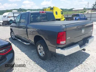 2019 Ram 1500 Big Horn z VIN 1C6RR7TT4KS516856, wystawiony jako IAAI lot #42479156 z przebiegiem 140 579 mil mil oraz . Historia ofert i sprzedaży dostępna na DreamBid. Obrazek 3.