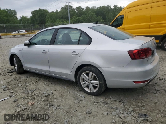 2013 Volkswagen Jetta Hybrid SE с VIN 3VW637AJXDM314529, выставлен на аукционе Copart как лот 56853775 с пробегом 149 097 миль миль и Чистый • Clean title. История ставок и продаж доступна на DreamBid. Изображение 2.