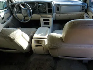 2002 GMC Yukon XL SLT with VIN 1GKEC16T92J256353, listed as a Copart auction lot 45550555 with 210,554 mi miles and Salvage Title. Bid and sale history available at carsss.com. Image 8.