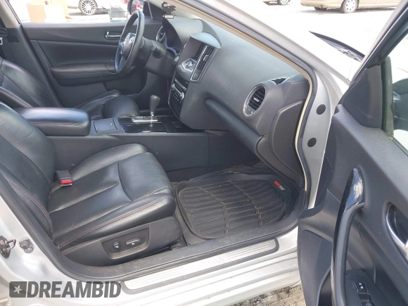 2009 Nissan Maxima S with VIN 1N4AA51E39C822835, listed as a IAAI auction lot 42184912 with 186,131 mi miles and . Bid and sale history available at DreamBid. Image 5.