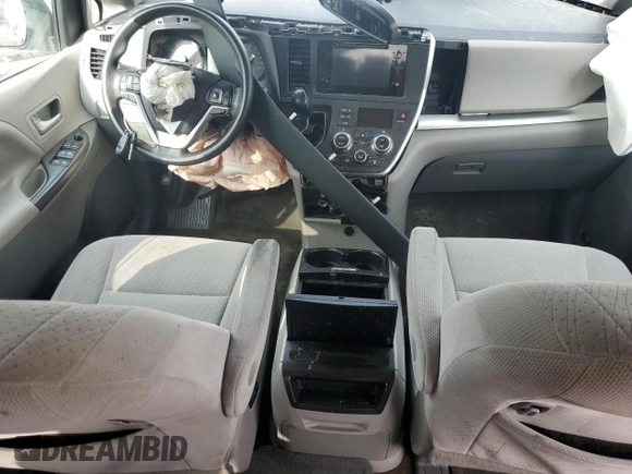 2016 Toyota Sienna LE AAS with VIN 5TDKK3DC4GS731059, listed as a Copart auction lot 60818295 with Not provided miles and Salvage title. Bid and sale history available at DreamBid. Image 8.