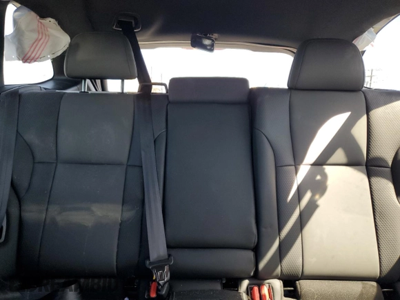 2022 Subaru Outback Wilderness with VIN 4S4BTGUD2N3216701, listed as a Copart auction lot 57120175 with 26,147 mi miles and Salvage title. Bid and sale history available at DreamBid. Image 10.