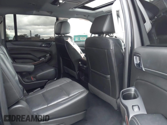 2019 GMC Yukon XL SLT with VIN 1GKS1GKC7KR155668, listed as a IAAI auction lot 41751792 with 163,537 mi miles. Bid and sale history available at carsss.com. Image 8.