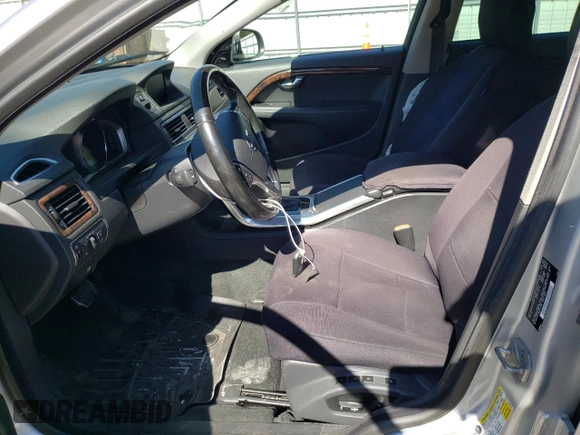 2016 Volvo S80 T5 Drive-E Platinum z VIN YV140MAM7G1196981, wystawiony jako Copart lot #70409363 z przebiegiem 68 138 mil mil oraz . Historia ofert i sprzedaży dostępna na DreamBid. Obrazek 7.