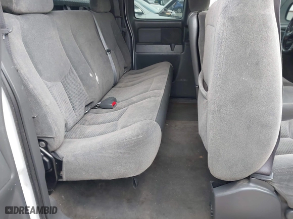 2006 Chevrolet Silverado 1500 LT1 with VIN 2GCEC19T261110996, listed as a IAAI auction lot 41721472 with 242,319 mi miles. Bid and sale history available at carsss.com. Image 8.