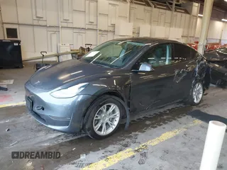 2020 Tesla Model Y Long Range z VIN 5YJYGDEE8LF008945, wystawiony jako IAAI lot #41185905 z przebiegiem 31 916 mil mil oraz . Historia ofert i sprzedaży dostępna na DreamBid. Obrazek 17.