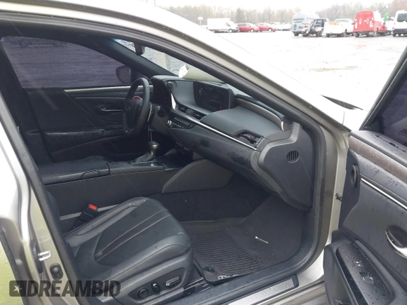 2021 Lexus ES 350 F Sport with VIN 58AGZ1B1XMU098554, listed as a IAAI auction lot 42026390 with 86,171 mi miles and . Bid and sale history available at DreamBid. Image 5.