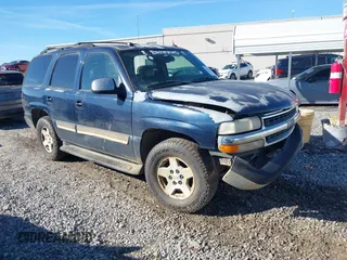 2005 Chevrolet Tahoe LT z VIN 1GNEC13T85J201856, wystawiony jako IAAI lot #41099372 z przebiegiem 303 169 mil mil oraz . Historia ofert i sprzedaży dostępna na DreamBid. Obrazek 1.