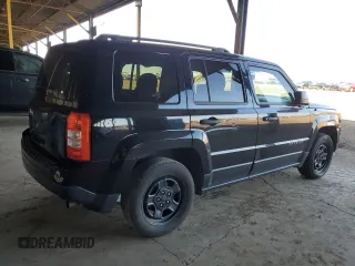 2016 Jeep Patriot Sport with VIN 1C4NJPBA2GD698888, listed as a Copart auction lot 54781895 with 189,778 mi miles and Clean Title. Bid and sale history available at carsss.com. Image 3.