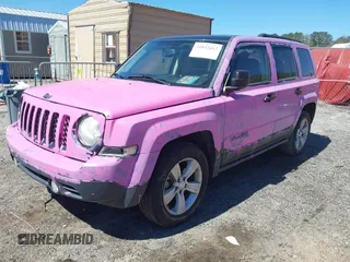 2014 Jeep Patriot Latitude with VIN 1C4NJPFBXED737646, listed as a IAAI auction lot 41832412 with 130,000 mi miles and . Bid and sale history available at carsss.com. Image 6.