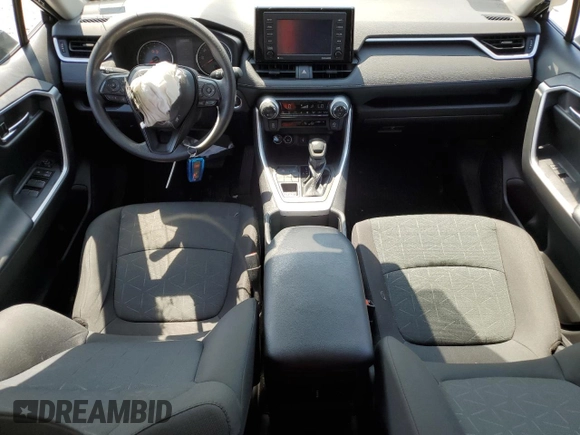2022 Toyota RAV4 XLE z VIN 2T3P1RFV1NW282106, wystawiony jako Copart lot #61393295 z przebiegiem 46 035 mil mil oraz Szkoda całkowita • Salvage title. Historia ofert i sprzedaży dostępna na DreamBid. Obrazek 8.