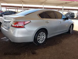 2014 Nissan Altima SV with VIN 1N4AL3AP1EC171442, listed as a IAAI auction lot 41923400 with 164,414 mi miles and . Bid and sale history available at carsss.com. Image 4.
