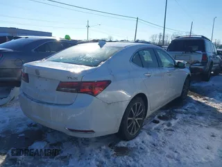 2017 Acura TLX V6 with VIN 19UUB2F31HA004817, listed as a IAAI auction lot 41340265 with 91,926 mi miles. Bid and sale history available at carsss.com. Image 4.
