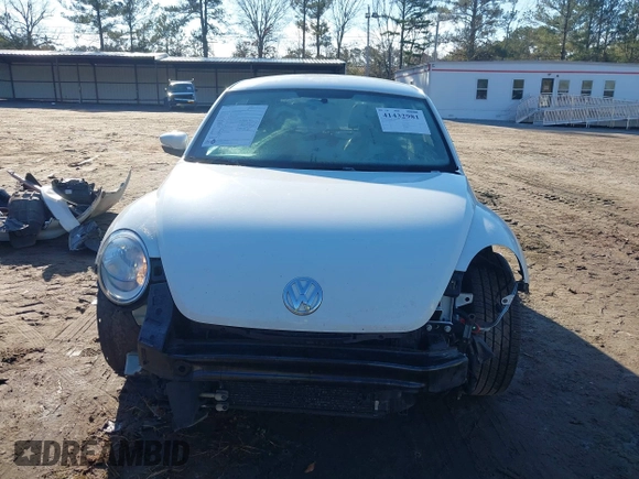 2015 Volkswagen Beetle Fleet Edition with VIN 3VWF17AT3FM602984, listed as a IAAI auction lot 41432981 with 111,000 mi miles and . Bid and sale history available at DreamBid. Image 13.