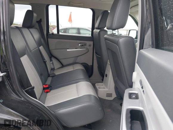 2008 Jeep Liberty Limited с VIN 1J8GN58KX8W194623, выставлен на аукционе IAAI как лот 42281631 с пробегом 137 446 миль миль и . История ставок и продаж доступна на DreamBid. Изображение 8.