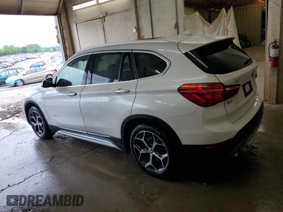 2018 BMW X1 xDrive28i с VIN WBXHT3C32J5K32348, выставлен на аукционе Copart как лот 53489825 с пробегом 61 972 миль миль и Списание • Salvage title. История ставок и продаж доступна на DreamBid. Изображение 2.