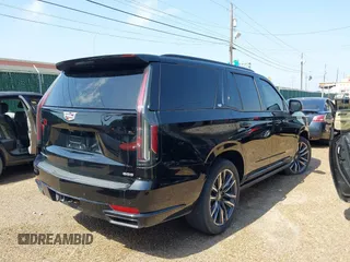 2021 Cadillac Escalade Sport Platinum with VIN 1GYS3GKL3MR320943, listed as a IAAI auction lot 41930631 with 62,091 mi miles and . Bid and sale history available at DreamBid. Image 4.