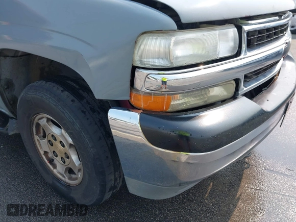 2004 Chevrolet Tahoe Z71 with VIN 1GNEK13Z54R174705, listed as a IAAI auction lot 42414007 with 297,047 mi miles and . Bid and sale history available at DreamBid. Image 6.