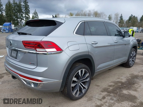 2021 Volkswagen Atlas SEL with VIN 1V2SE2CA4MC229844, listed as a IAAI auction lot 41916623 with 34,618 mi miles and . Bid and sale history available at DreamBid. Image 4.