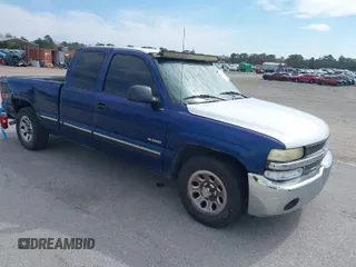 2000 Chevrolet Silverado 1500 with VIN 2GCEC19W3Y1137511, listed as a IAAI auction lot 41449575 with 309,743 mi miles and . Bid and sale history available at DreamBid. Image 1.