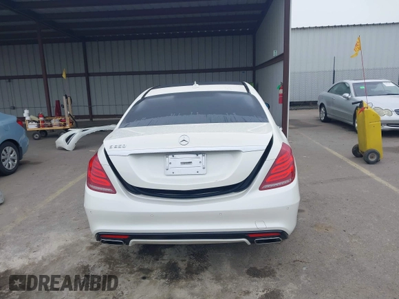 2014 Mercedes-Benz S-Class S 550 with VIN WDDUG8CB0EA054320, listed as a IAAI auction lot 41878661 with 98,825 mi miles. Bid and sale history available at carsss.com. Image 17.