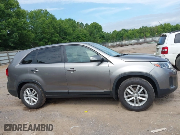2015 Kia Sorento LX with VIN 5XYKTCA6XFG650154, listed as a IAAI auction lot 42462530 with 120,966 mi miles and . Bid and sale history available at DreamBid. Image 13.