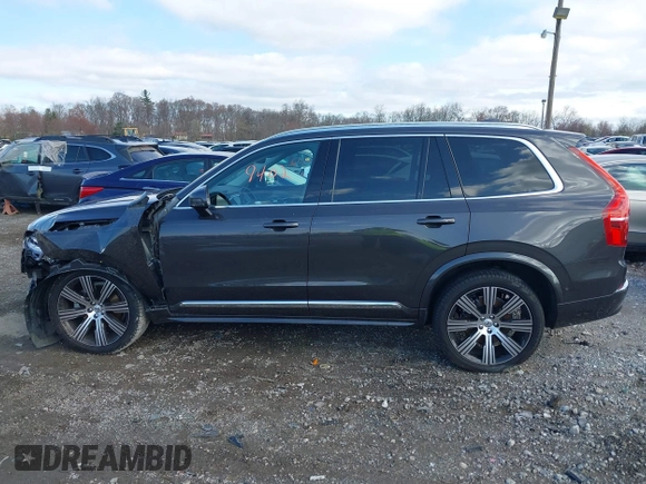 2023 Volvo XC90 Ultimate with VIN YV4062PAXP1904903, listed as a IAAI auction lot 41919402 with 32,000 mi miles. Bid and sale history available at carsss.com. Image 14.
