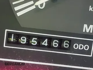 1987 Nissan 300ZX z VIN JN1HZ14S6HX217908, wystawiony jako IAAI lot #42271417 z przebiegiem 195 466 mil mil oraz . Historia ofert i sprzedaży dostępna na DreamBid. Obrazek 7.