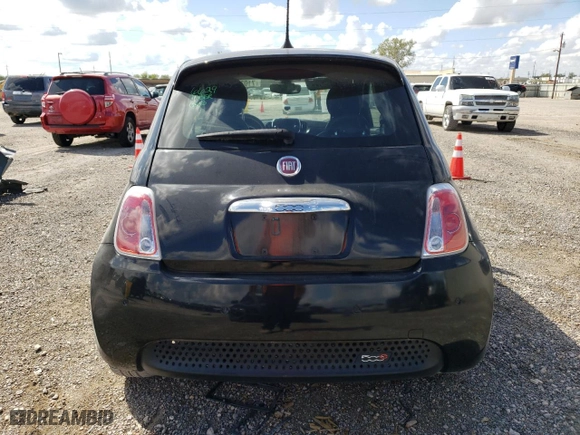2017 FIAT 500e with VIN 3C3CFFGE2HT547869, listed as a Copart auction lot 71038994 with 17,988 mi miles and Salvage Title. Bid and sale history available at carsss.com. Image 6.