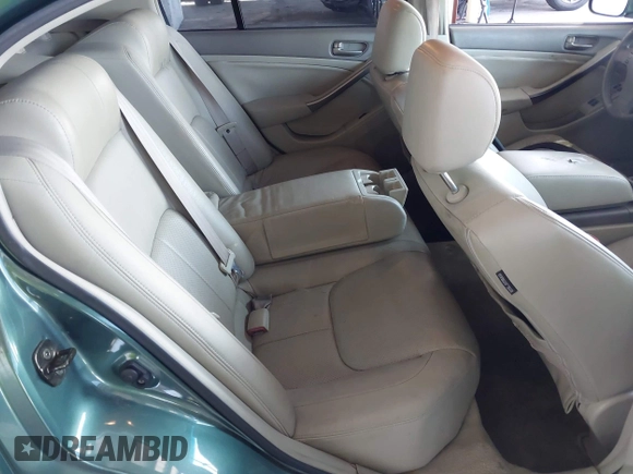 2003 Infiniti G35 w/Leather with VIN JNKCV51E13M325676, listed as a IAAI auction lot 41940153 with 179,065 mi miles. Bid and sale history available at carsss.com. Image 8.