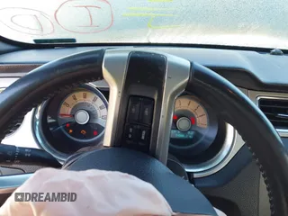 2010 Ford Mustang V6 с VIN 1ZVBP8ENXA5159388, выставлен на аукционе IAAI как лот 41433762 с пробегом 59 546 миль миль и . История ставок и продаж доступна на DreamBid. Изображение 7.